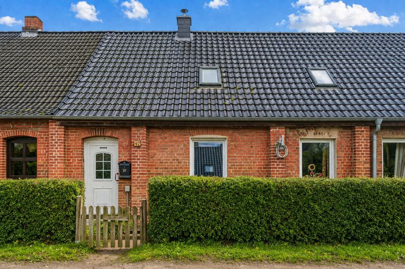 Provisionsfrei – Familienfreundliches Haus mit riesigem Garten & Nebengelass in ruhiger Lage